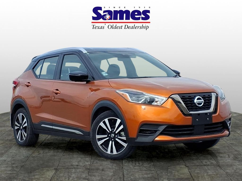 2020 Nissan Kicks SR