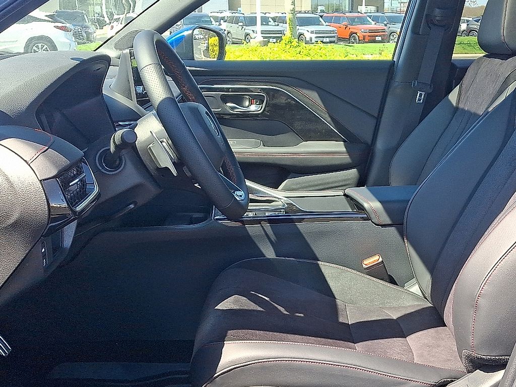 Thumbnail: 2025 Acura ADX - 7