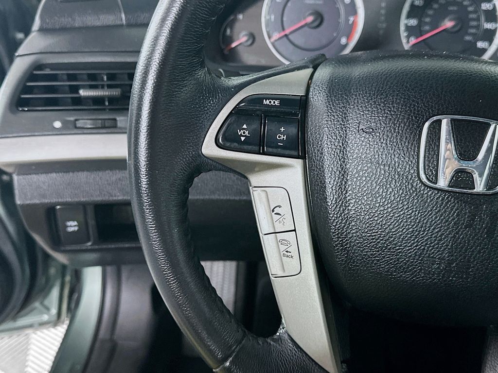 Used 2010 Green Honda EX-L image 23