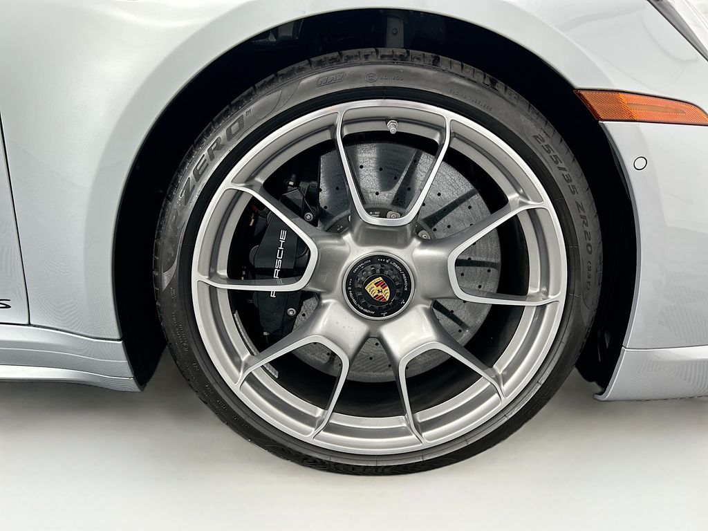 Thumbnail: 2022 Porsche 911 - 30