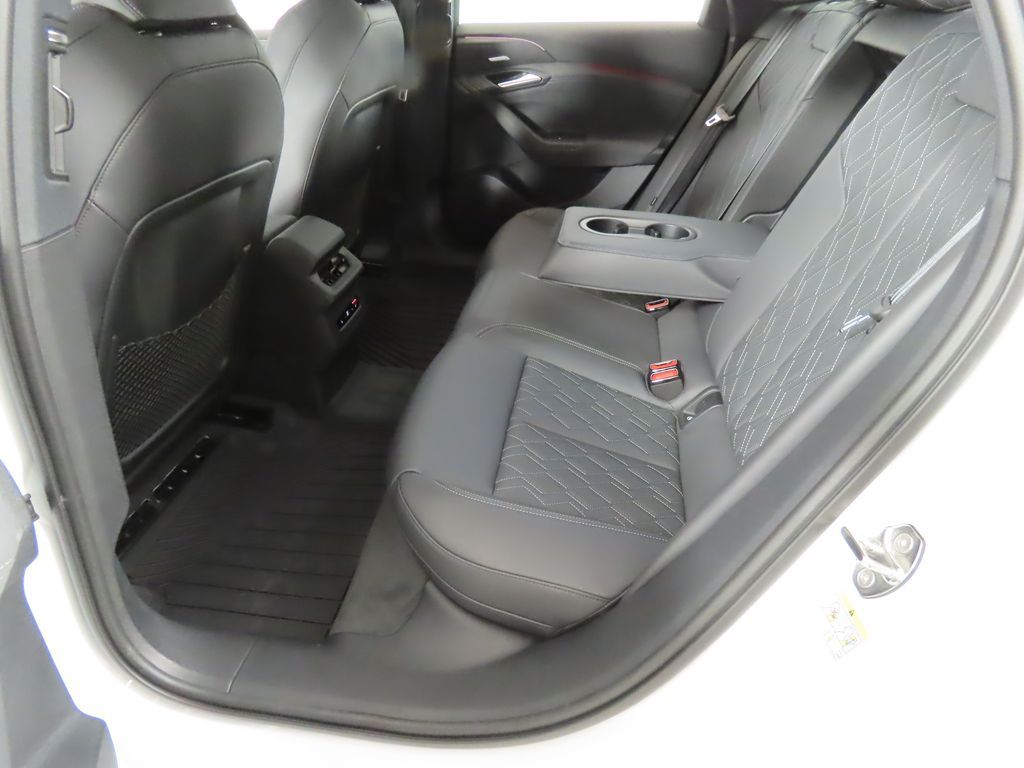 Thumbnail: 2025 Audi e-tron S - 32