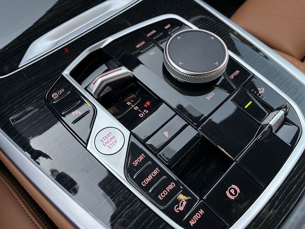 Thumbnail: 2023 BMW X7 - 20