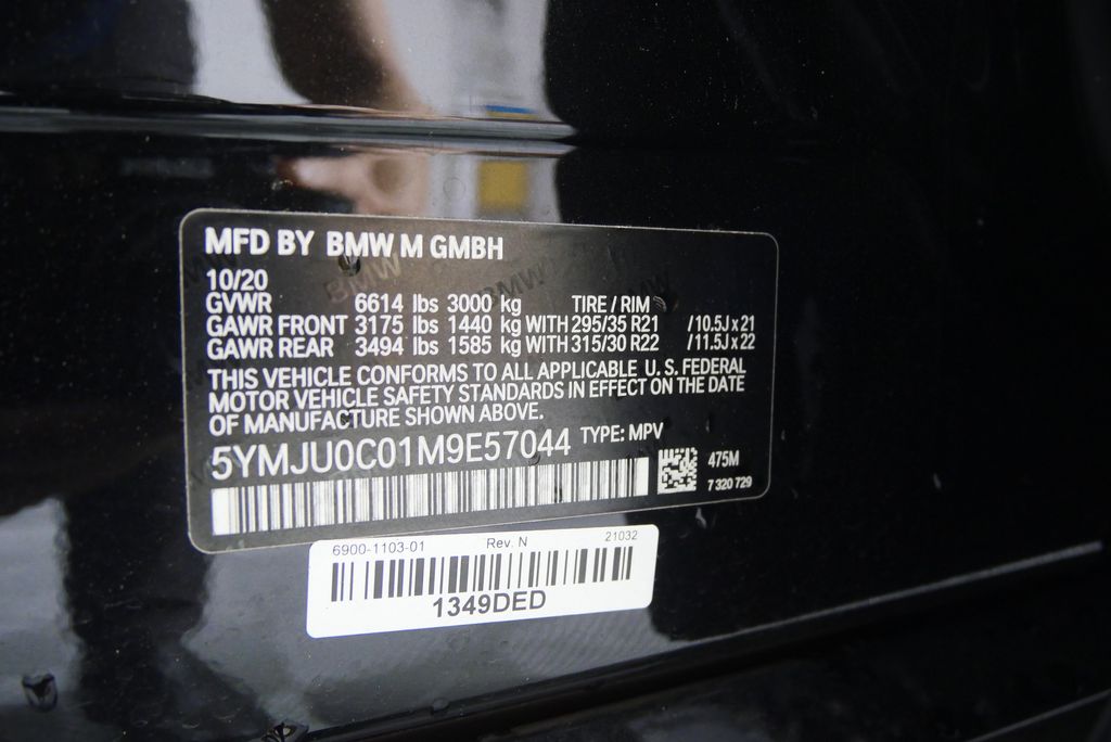 2021 BMW X5 M 32