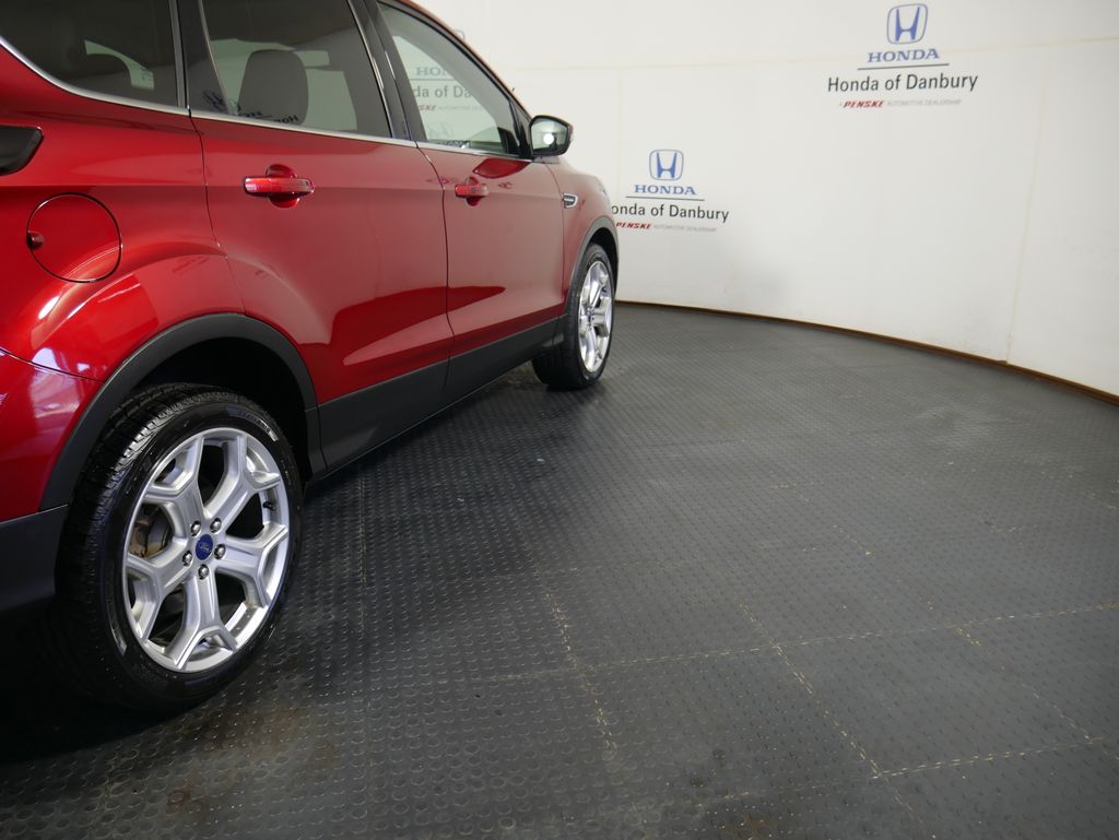 Thumbnail: 2019 Ford Escape - 4