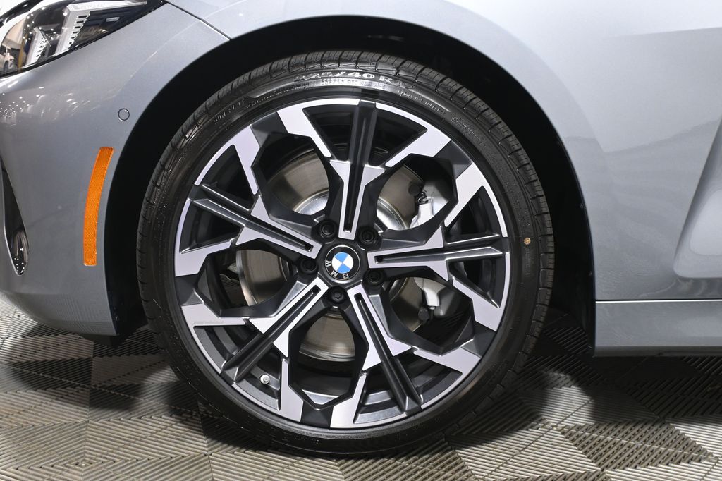 Thumbnail: 2027 BMW 4 Series - 12
