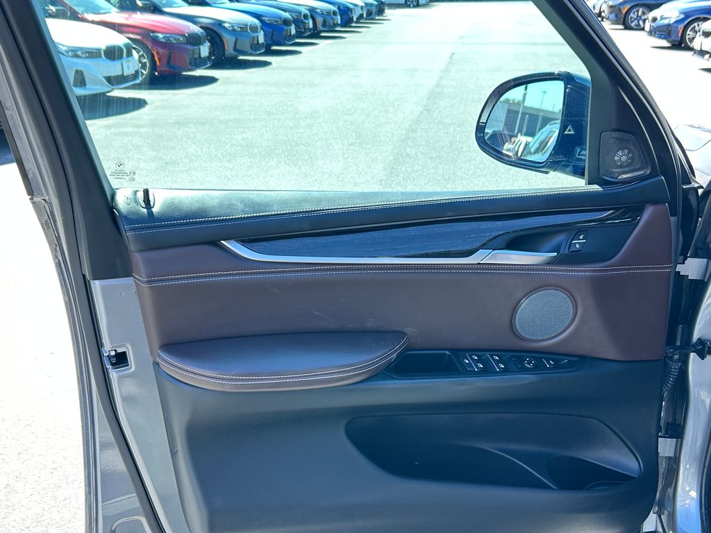 Thumbnail: 2014 BMW X5 - 11