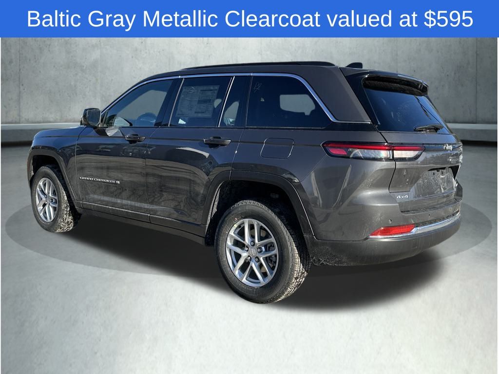 2025 Jeep Grand Cherokee Laredo photo 5