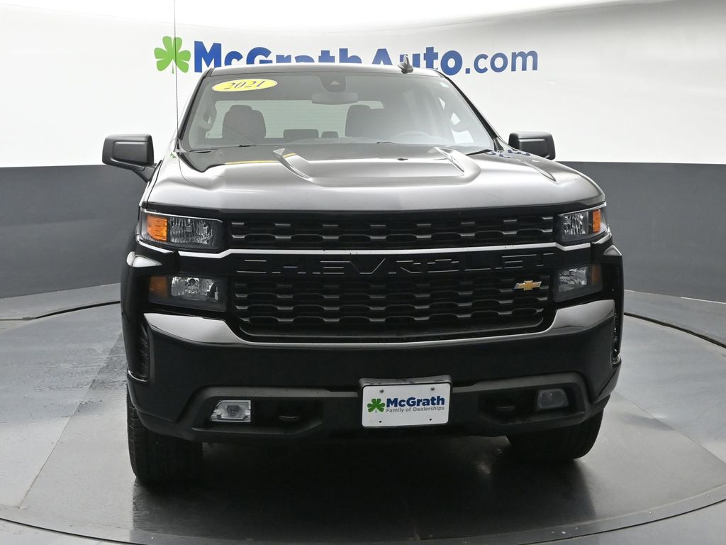 View vehicle photo 4