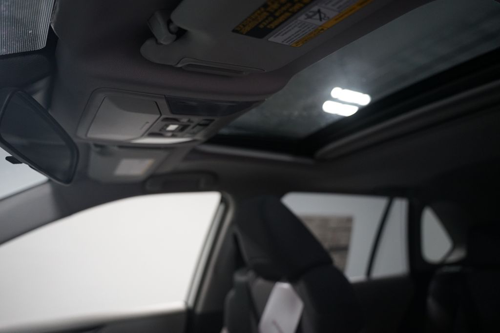 Thumbnail: 2025 Toyota RAV4 - 23