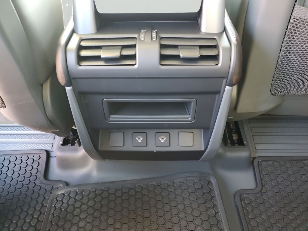 Used Car 2024 Land Rover Defender 110  X-dynamic Se For Sale Under $70,000 In Austin, Texas