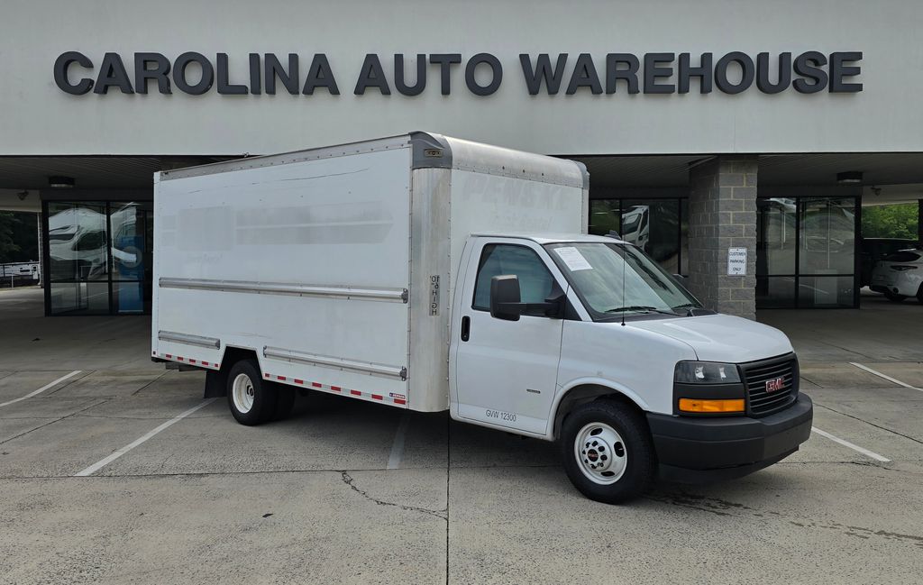 Summit White 2021 GMC Savana Chassis Van Rear-Wheel Drive 6-Speed Automatic Overdrive