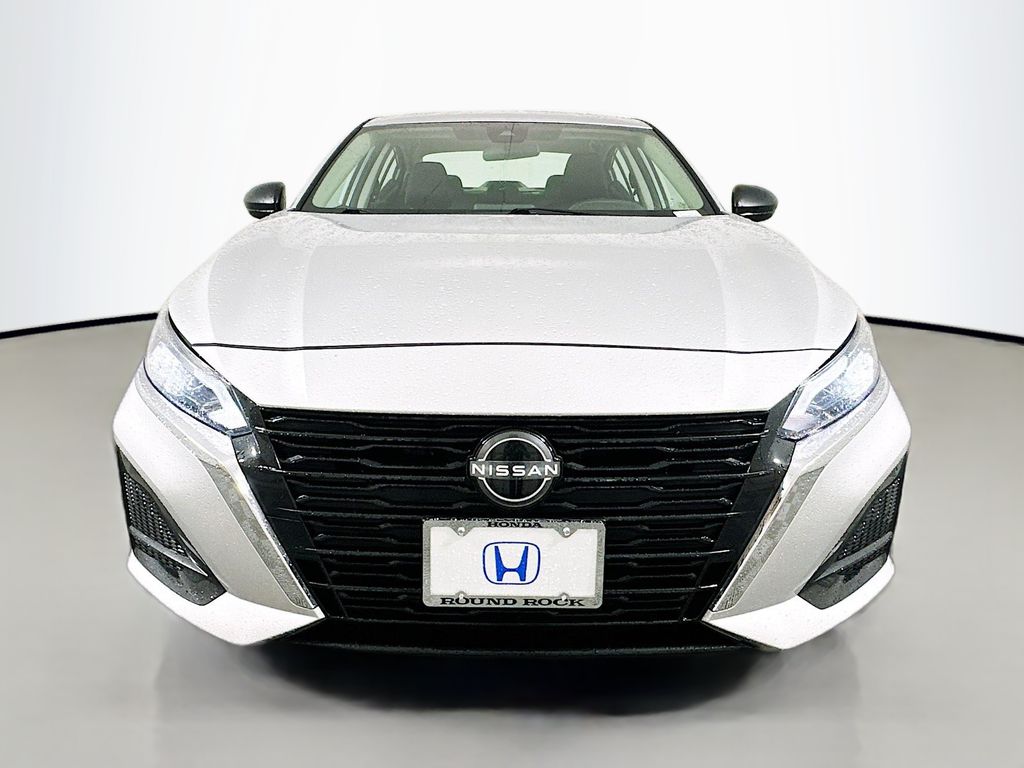 2024 Nissan Altima SV 2