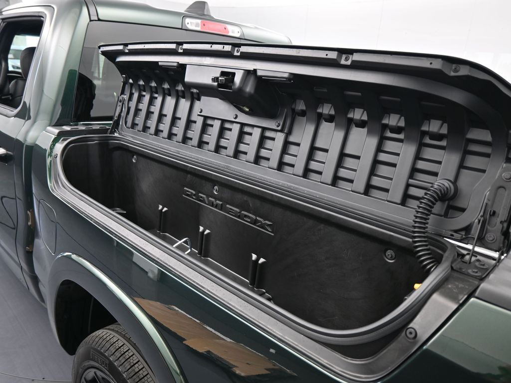 New 2026 Serrano Green Metallic Ram Laramie image 38