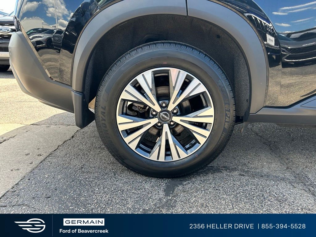 Used 2023 Black Nissan SV image 10