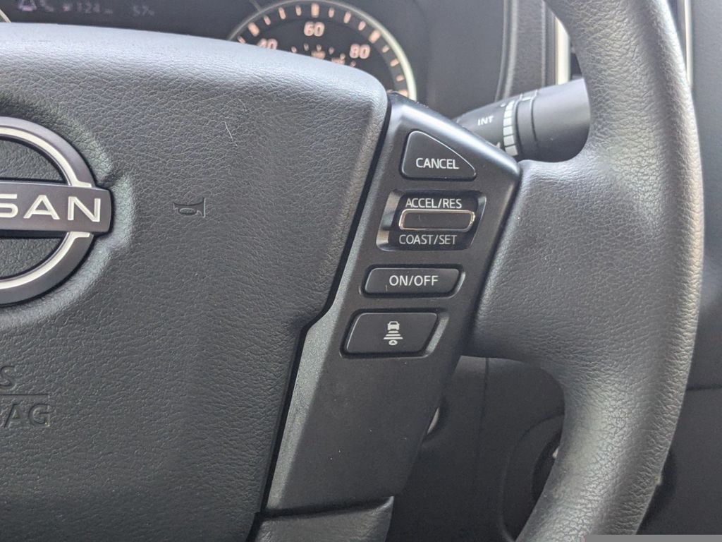 2023 Nissan Frontier Crew Cab SV 4x4