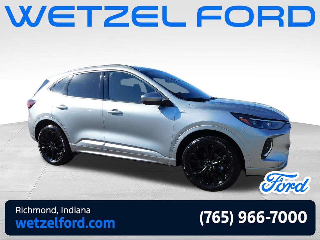 Iconic Silver Metallic 2023 Ford Escape ST-Line Elite AWD SUV / Crossover All-Wheel Drive 8-Speed Automatic