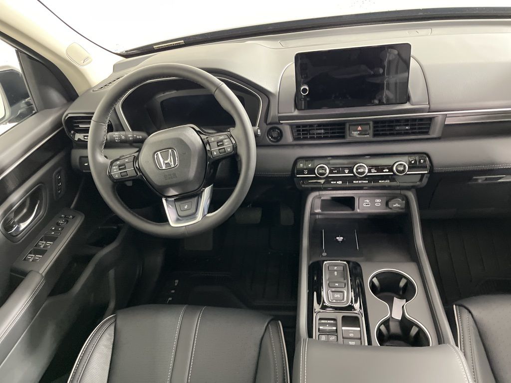 Thumbnail: 2025 Honda Pilot - 15