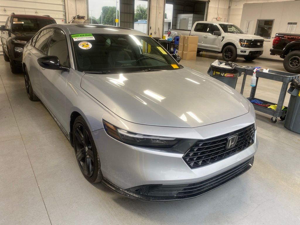 Solar Silver Metallic 2025 Honda Accord Hybrid Sedan Front-Wheel Drive Continuously Variable Transmission