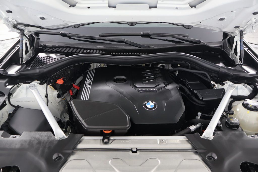 Thumbnail: 2024 BMW X4 - 15