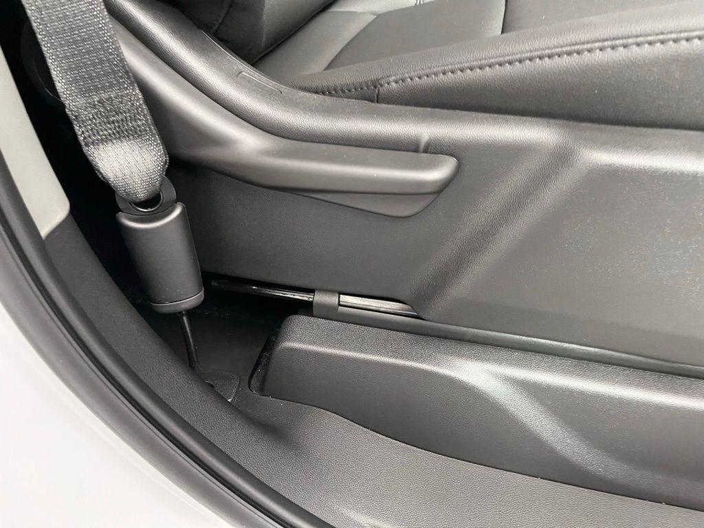 Thumbnail: 2026 Chevrolet Silverado 1500 - 9