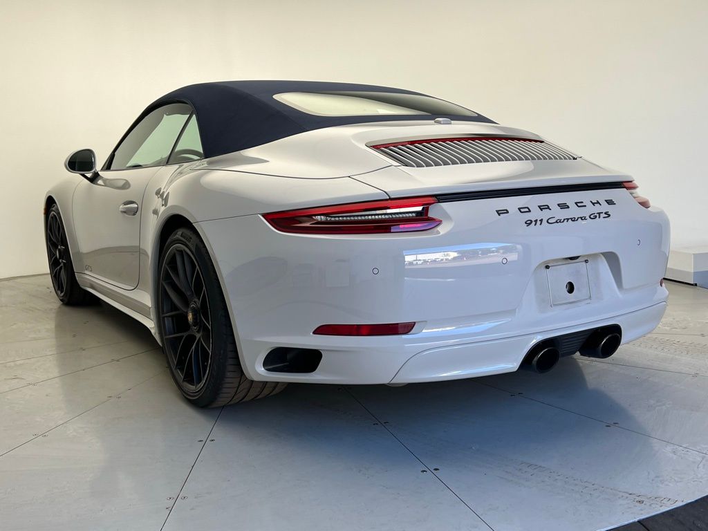 Thumbnail: 2019 Porsche 911 - 21
