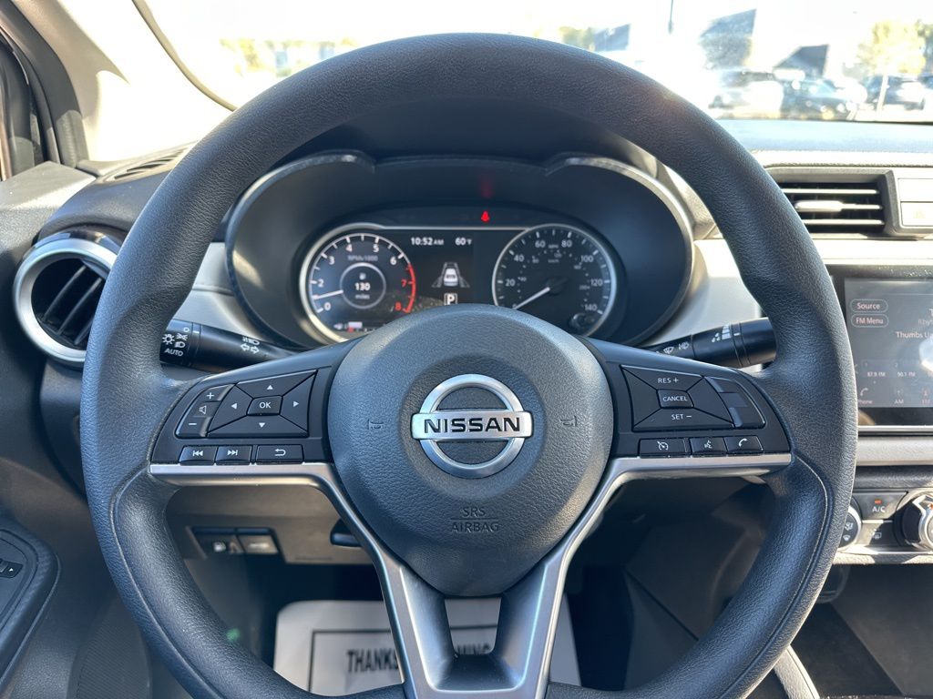 2021 Nissan Versa 1.6 SV 33