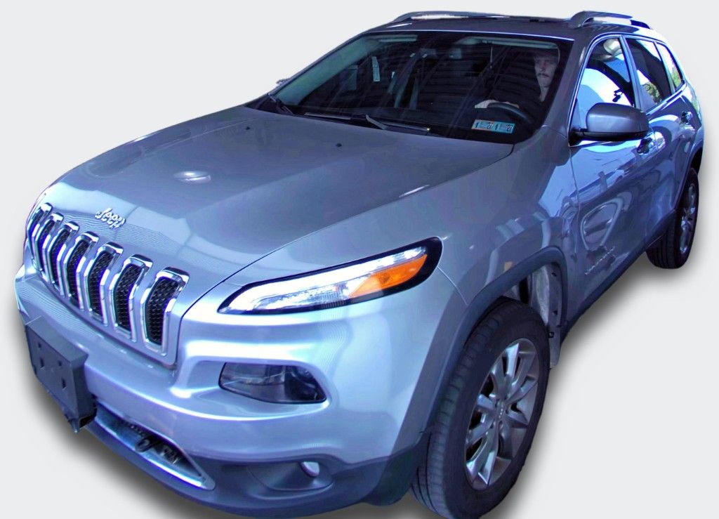 2018 Jeep Cherokee Limited Silver at John Sisson Motors
