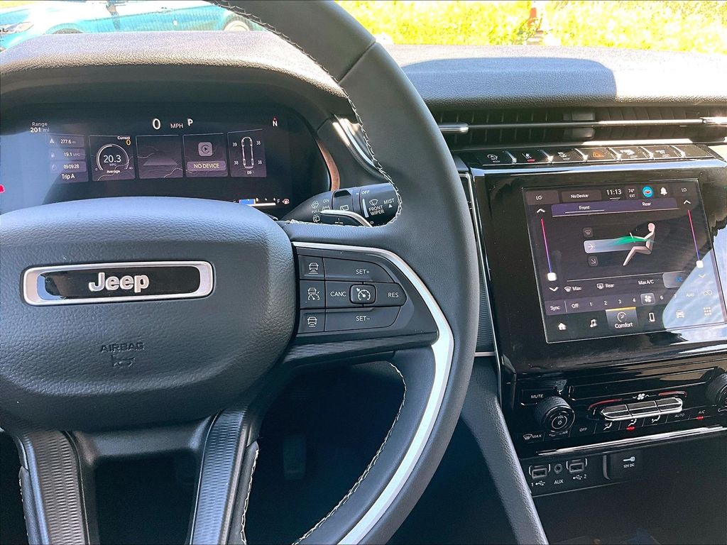 2023 Jeep Grand Cherokee L — photo 24