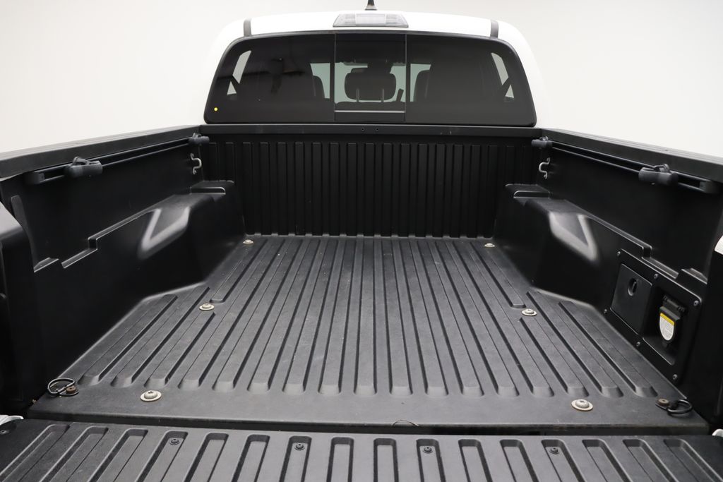 2022 Toyota Tacoma Limited 22