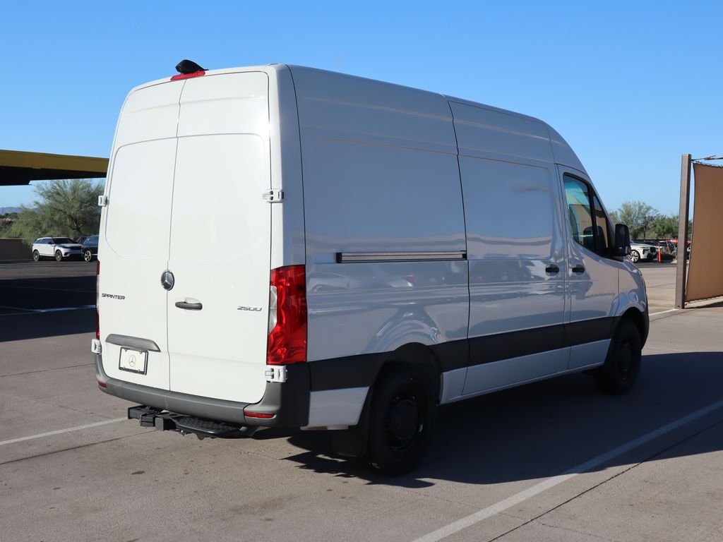 Thumbnail: 2023 Mercedes-Benz Sprinter - 5