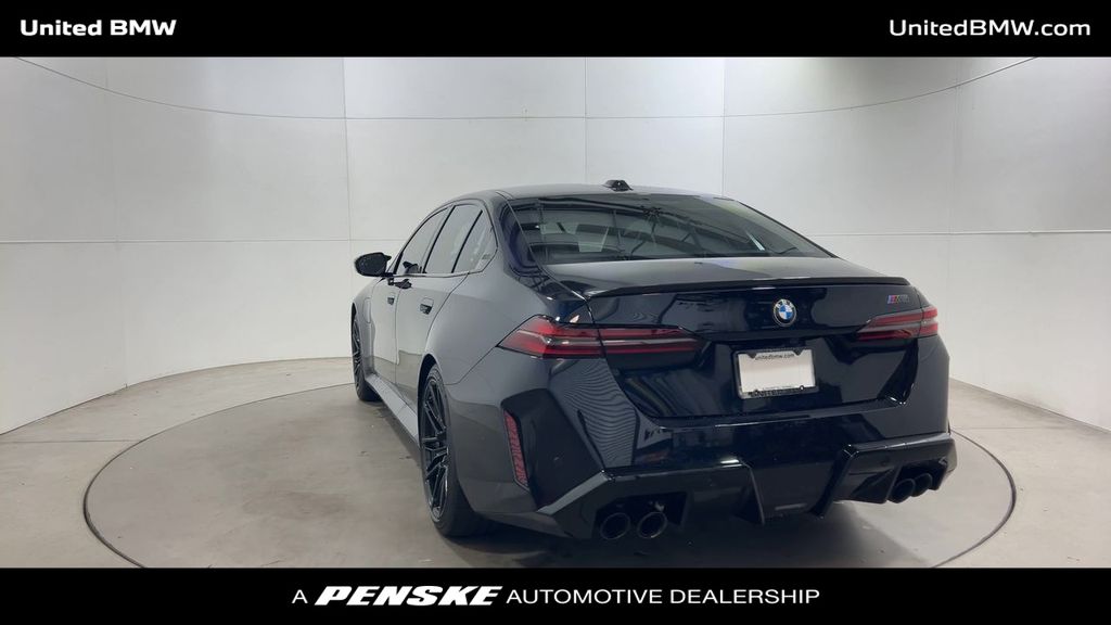 Thumbnail: 2025 BMW M5 - 7