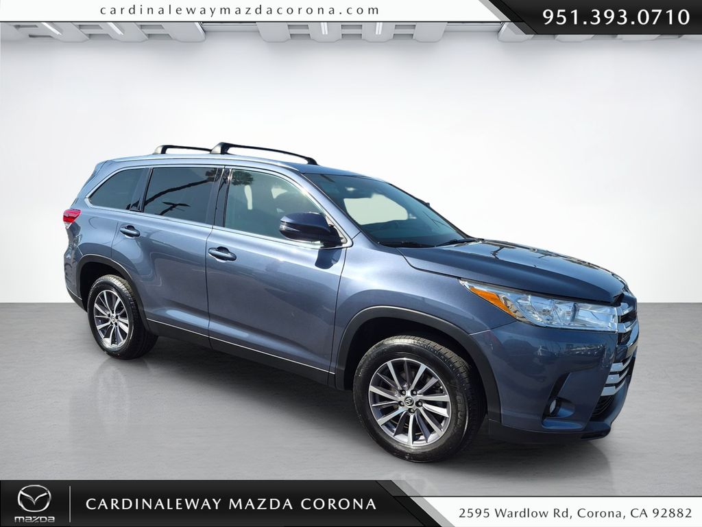 2019 Toyota Highlander XLE FWD