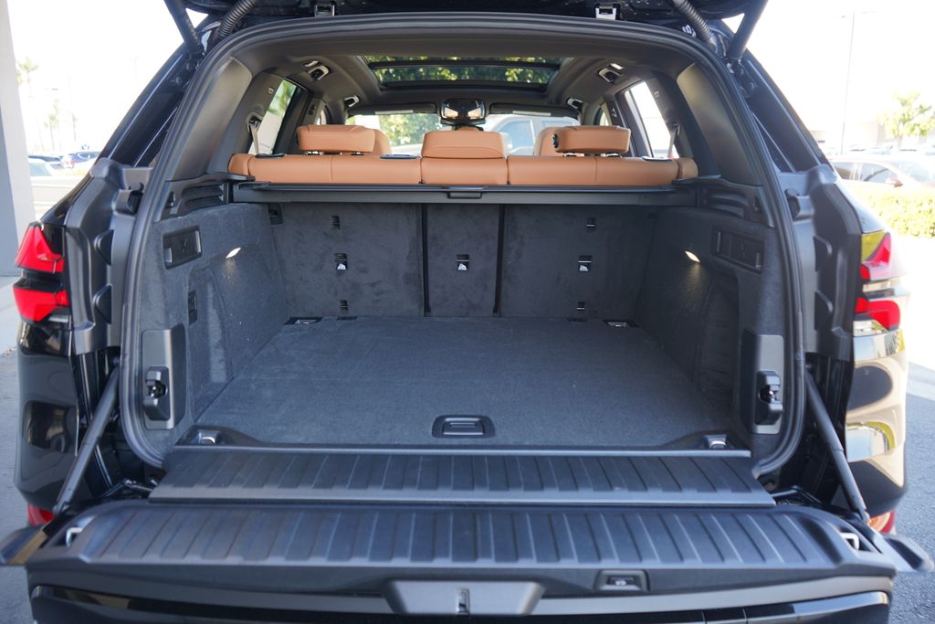 Thumbnail: 2026 BMW X5 - 20