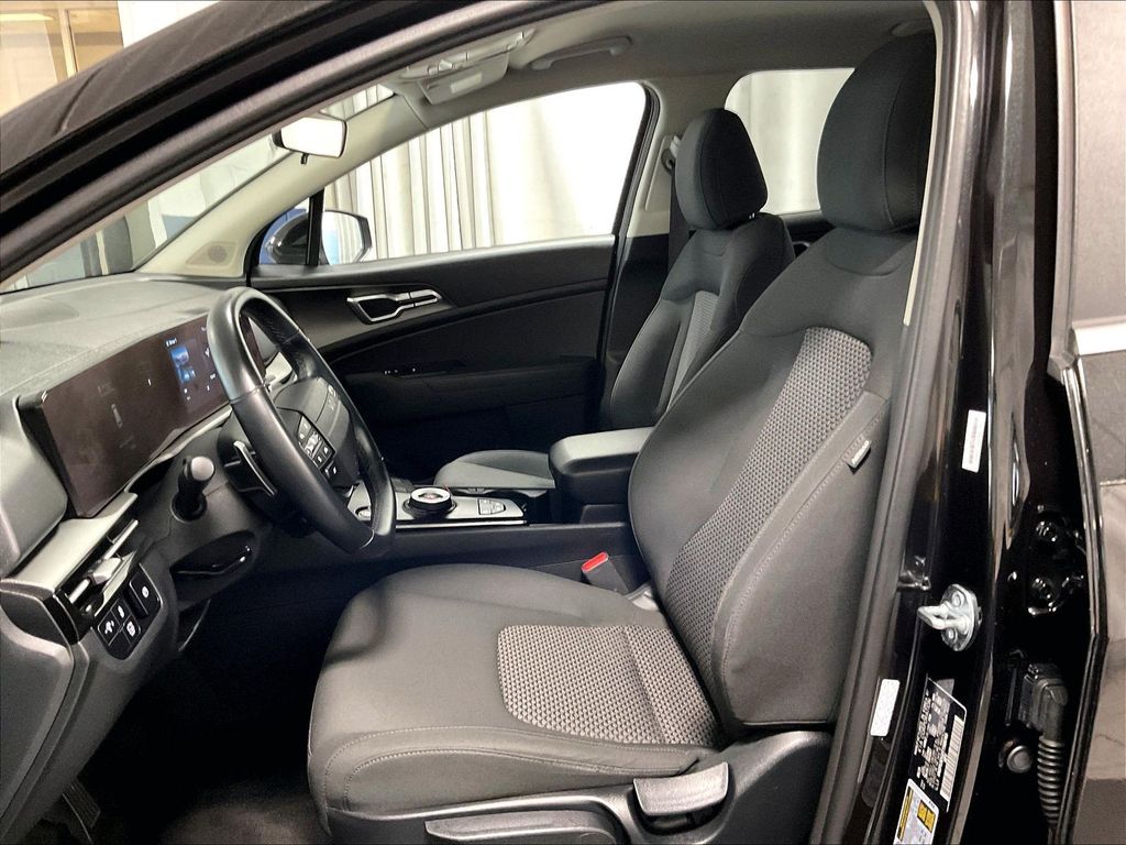 2026 Kia Sportage Hybrid — photo 10