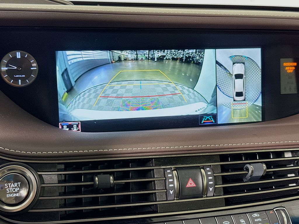 Thumbnail: 2020 Lexus LS - 14