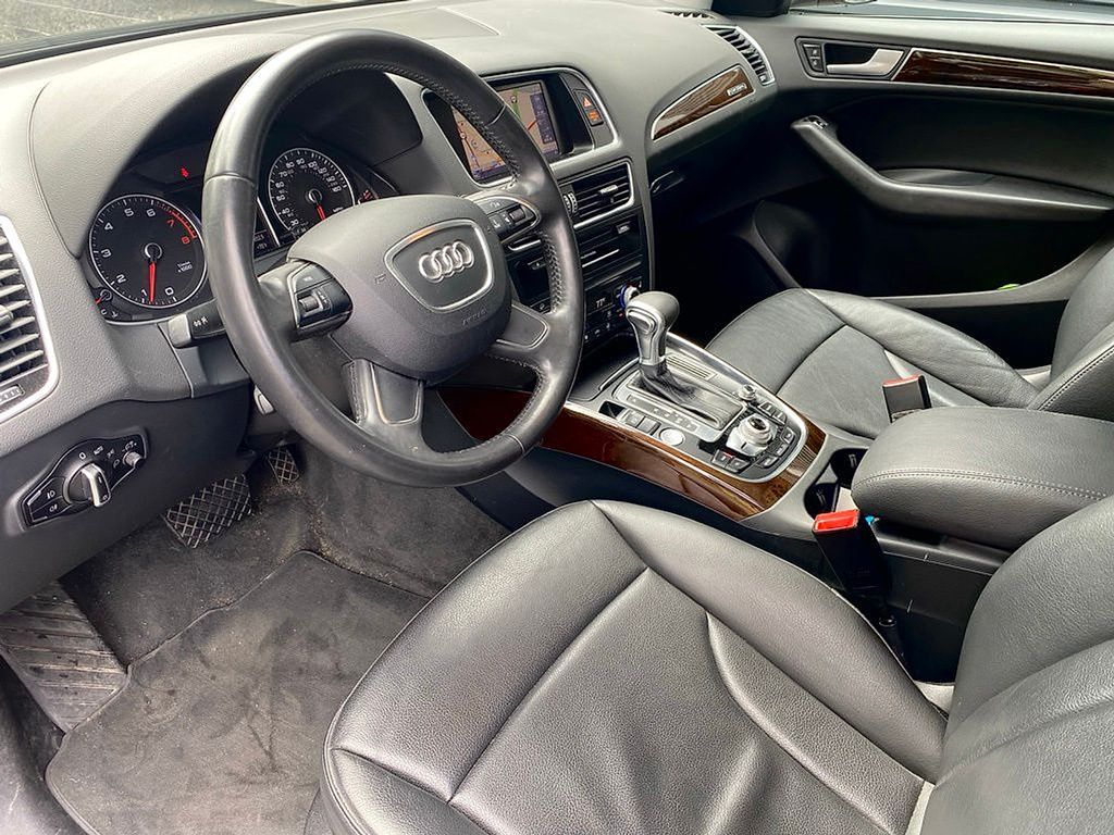 Thumbnail: 2013 Audi Q5 - 9