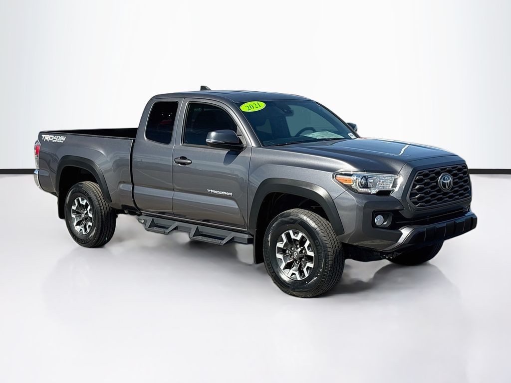 Thumbnail: 2021 Toyota Tacoma - 3