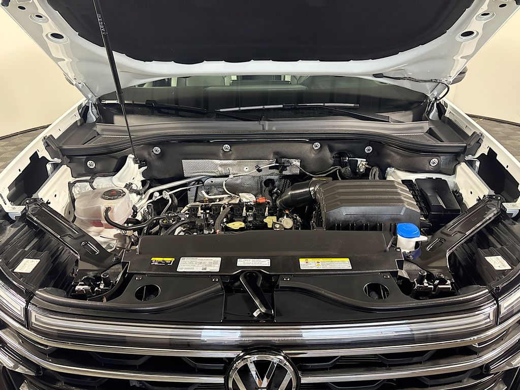 2024 Volkswagen Atlas 2.0T Peak Edition SE w/Technology