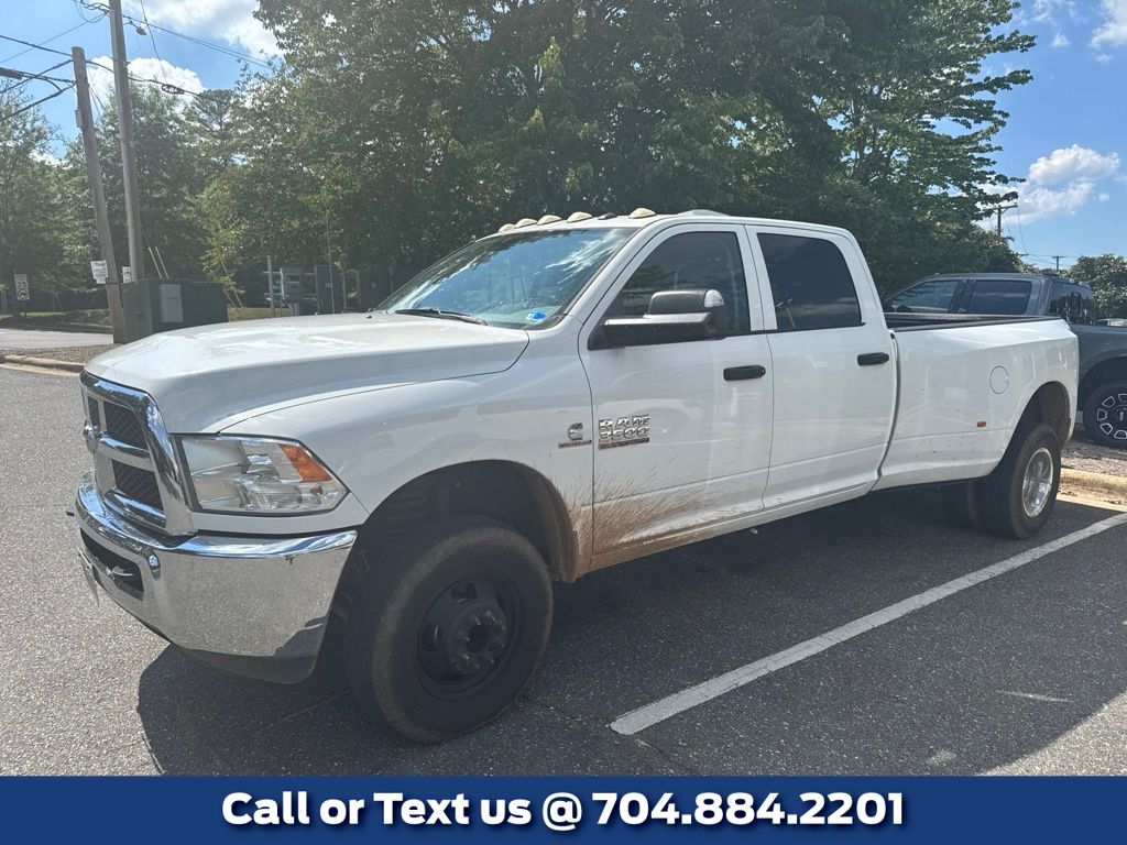 2017 RAM 3500 Tradesman Crew Cab LB DRW 4WD