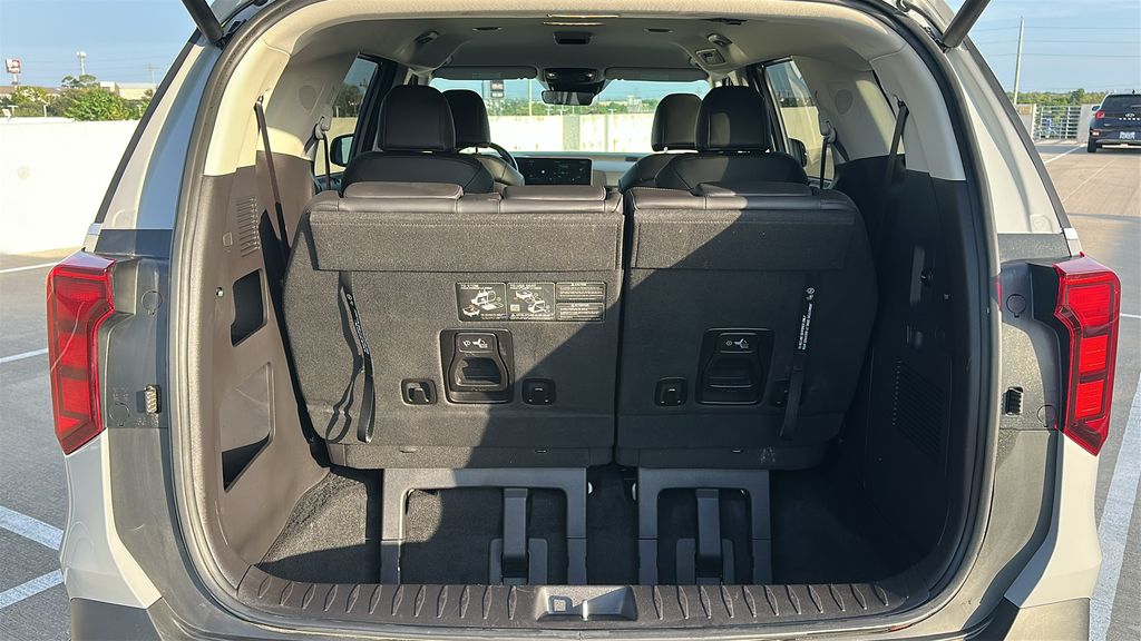 2026 Kia Carnival Hybrid EX White at Shottenkirk Kia Fort Bend