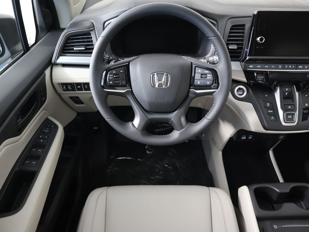 Thumbnail: 2026 Honda Odyssey - 10