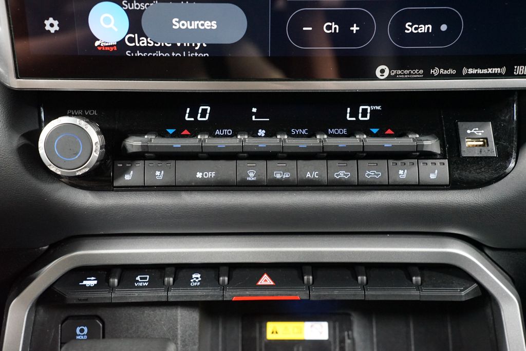 Thumbnail: 2024 Toyota Tundra - 22