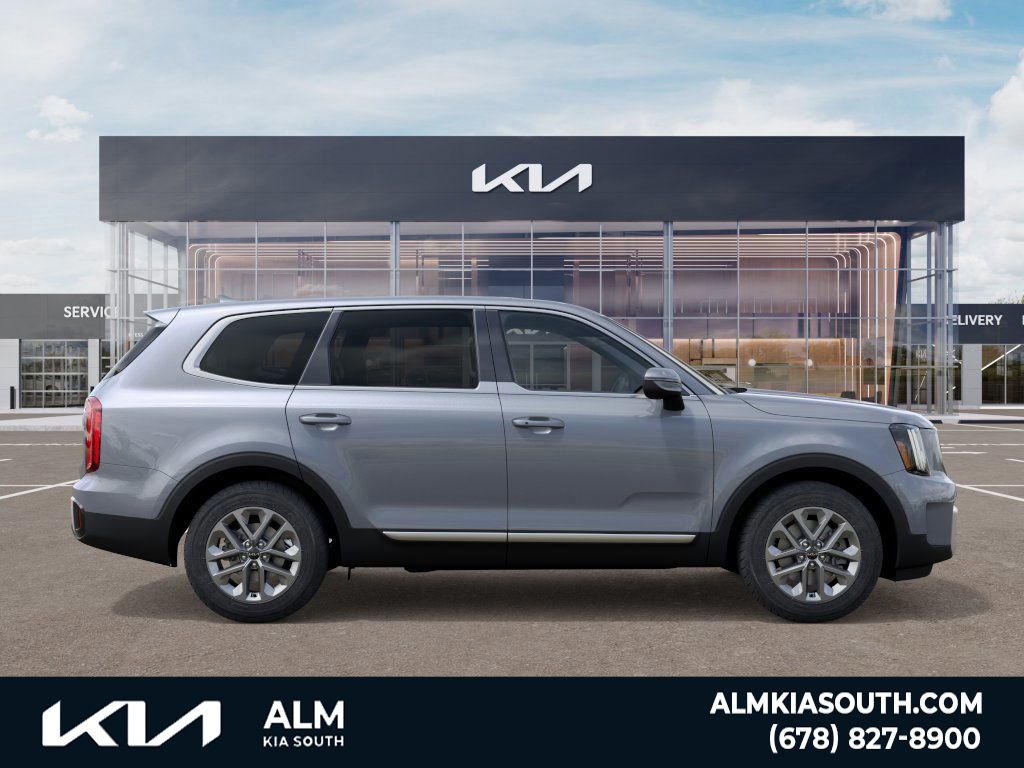 2025 Kia Telluride LX photo 3