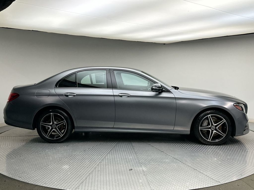 Thumbnail: 2020 Mercedes-Benz E-Class - 4