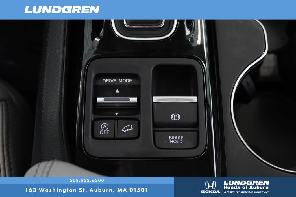 Used 2025 Honda Pilot SUV