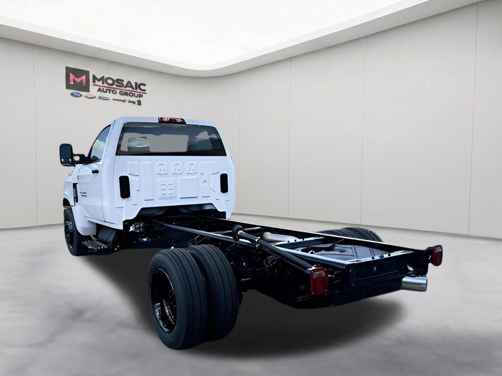 2024 Chevrolet Silverado 6500HD