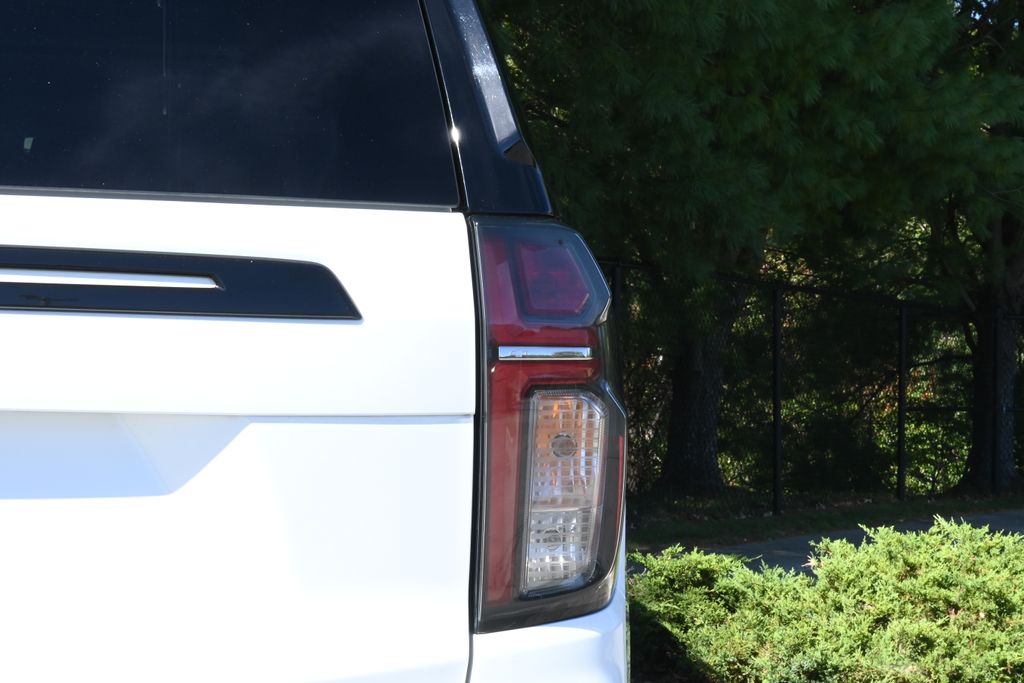 Thumbnail: 2023 Chevrolet Tahoe - 14