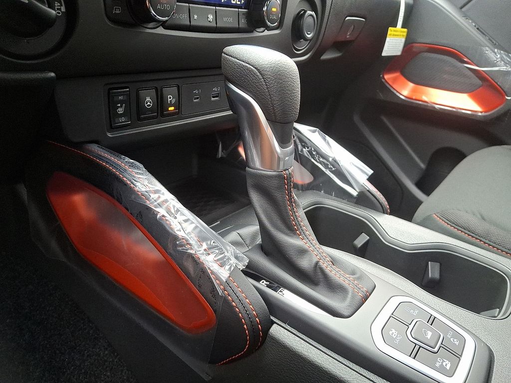 Thumbnail: 2026 Nissan Frontier - 7