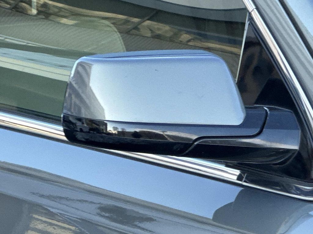 Thumbnail: 2017 GMC Yukon - 6