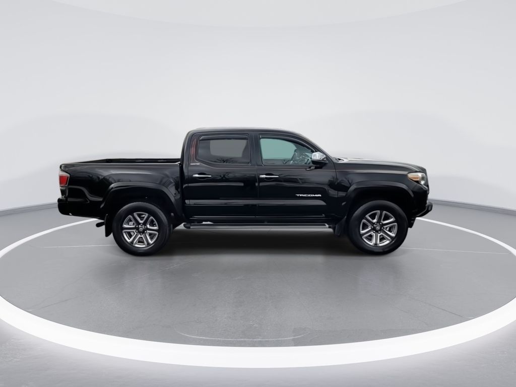 2016 Toyota Tacoma Limited 9